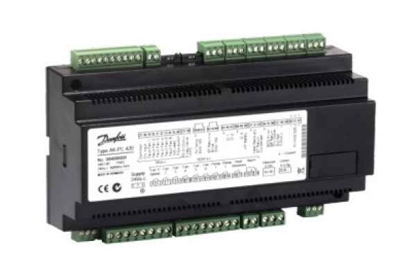 Danfoss Kühlturmregler AK-PC 420 24V 084B8008 Danfoss Kühlturmregler AK-PC 420 24V 084B8008